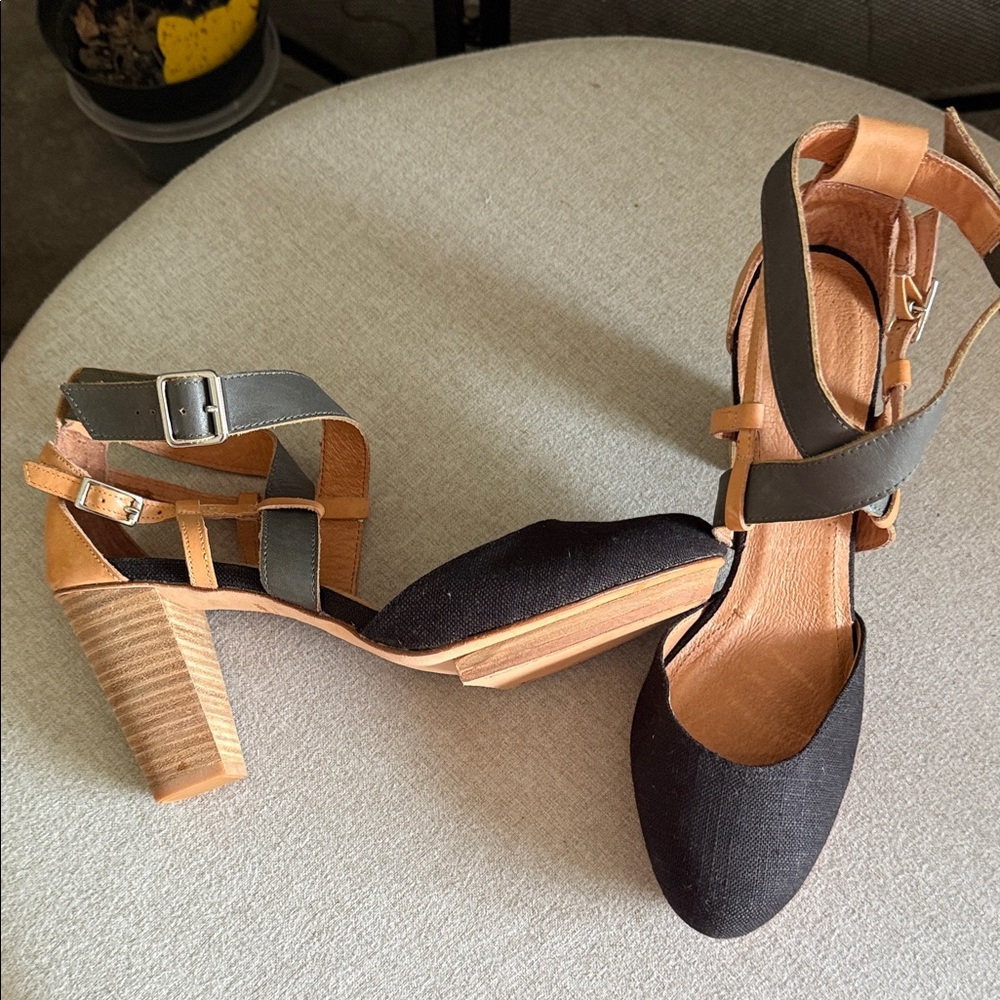 Stylish Black, Navy and Tan Women's Shoes - Picture 12 of 16